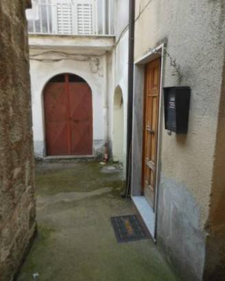 Casa indipendente di 150 m² con più di 5 locali a 