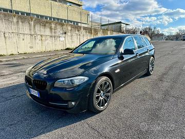 BMW serie 5 520D Touring M sport 184 cavalli