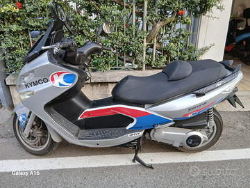 Scooter Kymco Xciting 250
