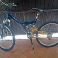 bici con cambio a marce