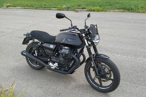 moto Guzzi Stone v7 850
