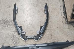 Suzuki burgman 400 ricambi carene carrozzeria