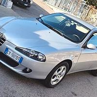 Alfa 147 JTDM 120cv " SCAMBI0 con BENZINA "