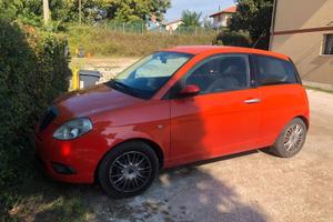 Lancia Ypsilon 1.4 Ecochic GPL arancione
