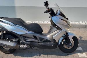 Scooter Kawasaki J300 Usato