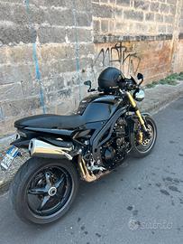 Triumph speed triple 1050