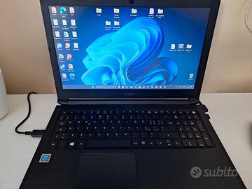 Acer Aspire 3 con borsa 