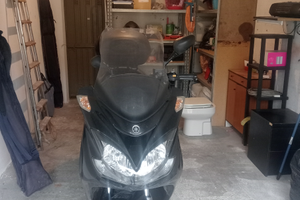 Scuter Yamaha magestig