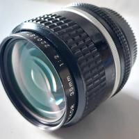 Nikon Nikkor 35 mm 1:2 obiettivo 35mm