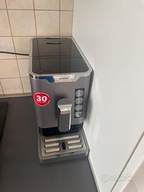 Macchina del caffè in grani