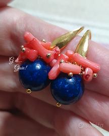 Orecchini con corallo rosa e lapislazzuli blu