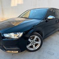 AUDI A3 1.6 TDI 110CV 2015!!!