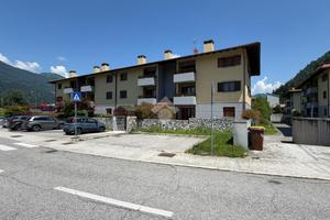 3 LOCALI A TOLMEZZO