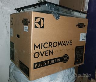 FORNO  Microonde  AEG MBE2658DEM