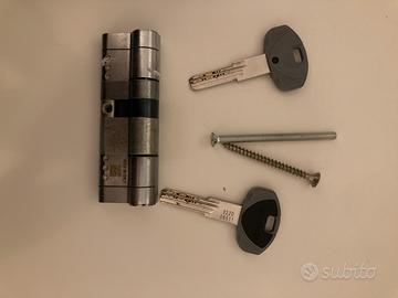 Serratura Cisa cantiere