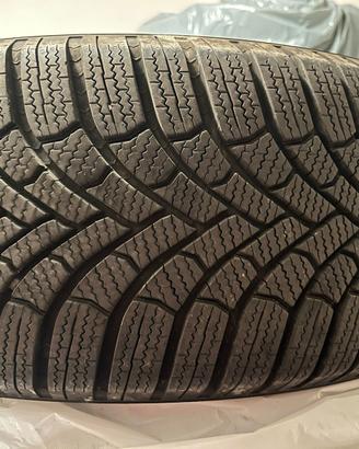 Pneumatici invernali Bridgestone