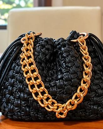 Borsa ad uncinetto nera in fettuccia