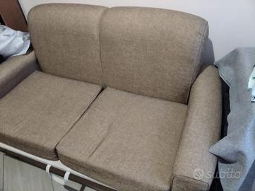 Divano 2 posti