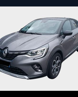 Renault Captur 1.6 E-Tech hybrid Techno Fast Track