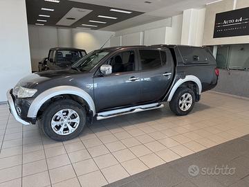 Mitsubishi L200 Double Cab L200 d.cab 2.5 di-d Int