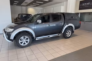 Mitsubishi L200 Double Cab L200 d.cab 2.5 di-d Int
