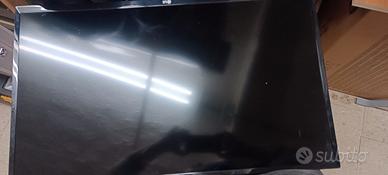 TV 32" LG 32LJ500V solo parti di ricambio