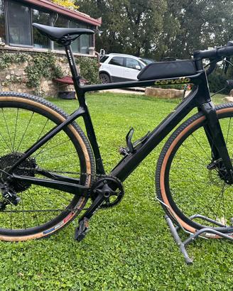 Bicicletta cervėlo gravel