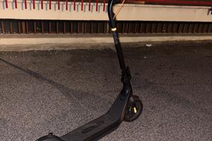 Monopattino Nineboot e2 pro