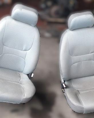 LAND ROVER FREELANDER 2002 INTERNI