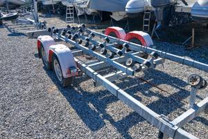 CARRELLO BIASSE 2002