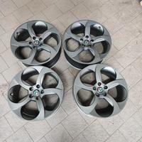 Cerchi 8Jx18 originali Alfa Romeo