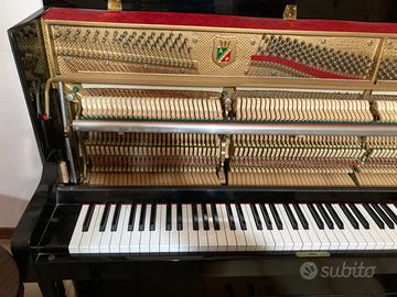 Pianoforte verticale  Petrof  p115