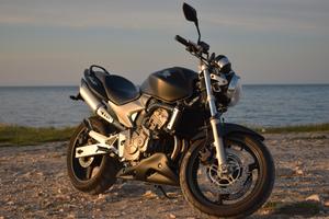 Honda Hornet - 2004