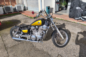 Bobber custom VN 1500 vulcan Kawasaki asi