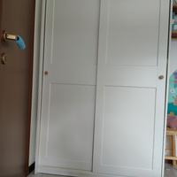 Guardaroba con ante scorrevoli IKEA 