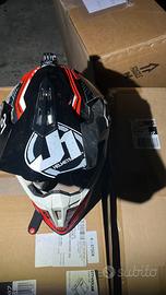 Casco motocross j1