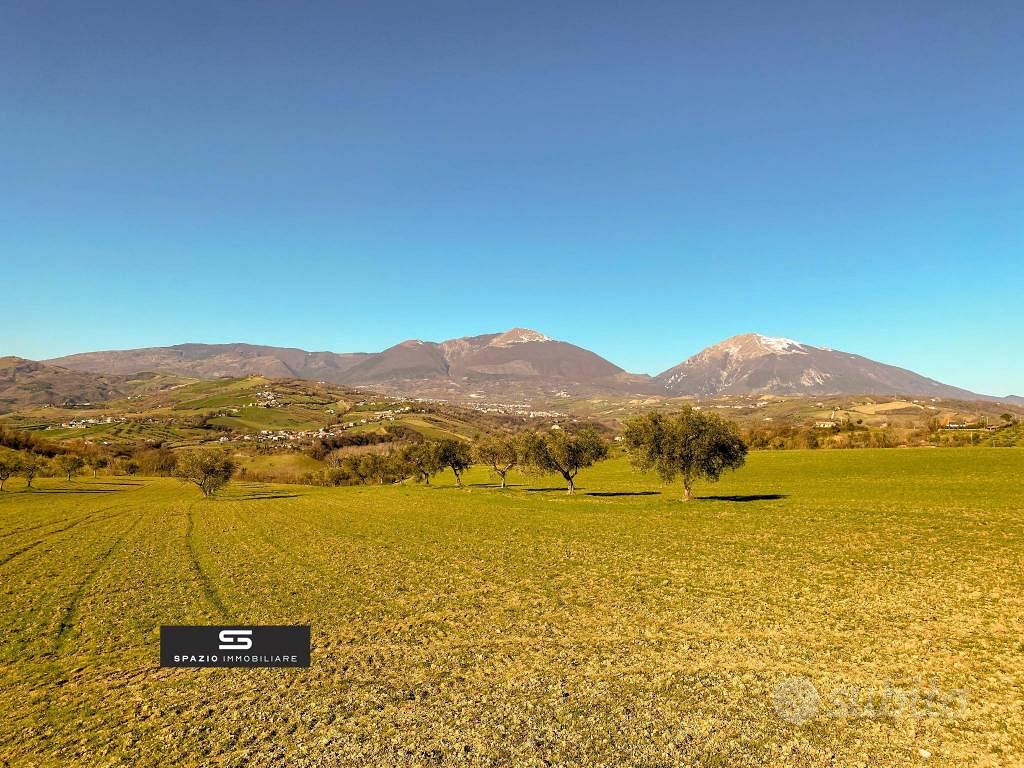Terreno di 267100 m² a Campli - Vista 4