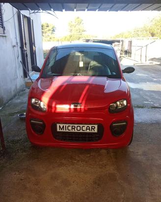 Microcar Due / M.Go Rossa e Nera – Guida a 14 anni