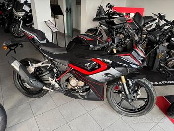 Qj Motor SRK 125 R stradale 15CV