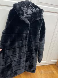 Pelliccia sintetica lunghetta, nera tg L Nuova