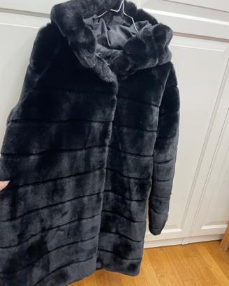 Pelliccia sintetica lunghetta, nera tg L Nuova