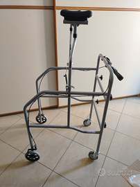 Deambulatore ascellare