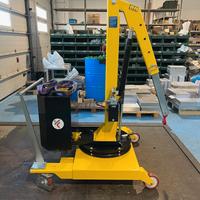 Gruetta Idraulica Girevole LEONESSA 1.7t - Nuova