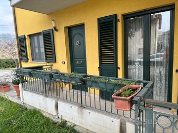 Trilocale al piano terra con garage di 38 m²