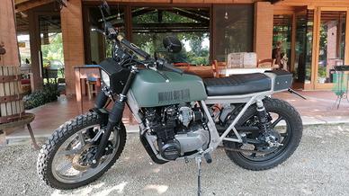 Moto scrambler Cafe racer