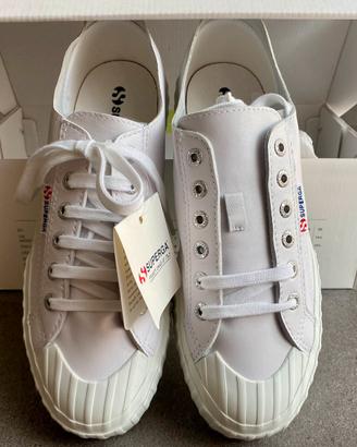 Sneaker nuove pelle bianca Superga nr 39