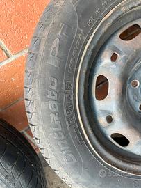 Gomme auto PIRELLI