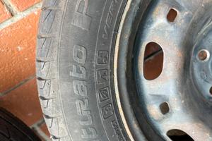 Gomme auto PIRELLI