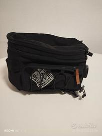 Borsa serbatoio magnetica TUCANO URBANO