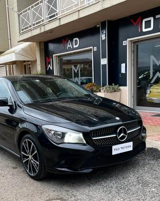 Mercedes-benz CLA200 AMG Premium